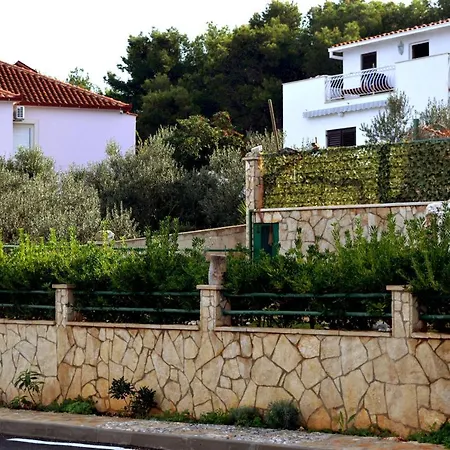 Apartamento By The Sea Rogac, Solta - 16223